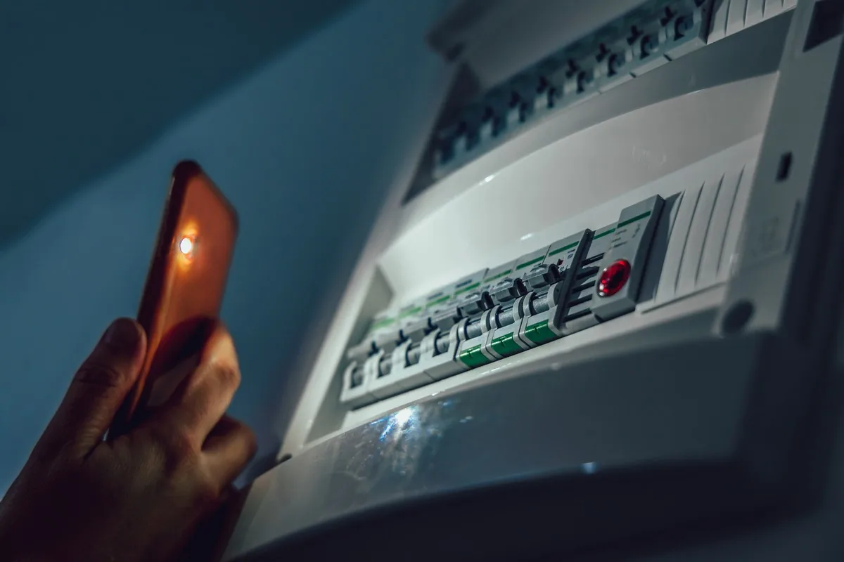 SOS électricien 24h/24 et 7j/7 à Rueil-Malmaison